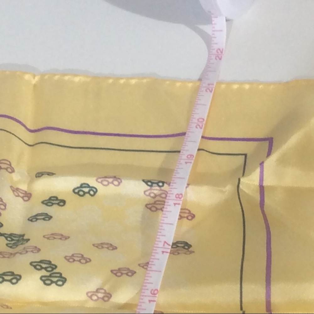 Vintage ECHO Mini Car Print Yellow Green Scarf - Picture 3 of 7